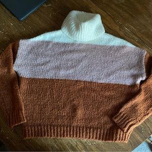 rue21 Autumn/Neutral Color Block Turtleneck Sweater - Good Condition